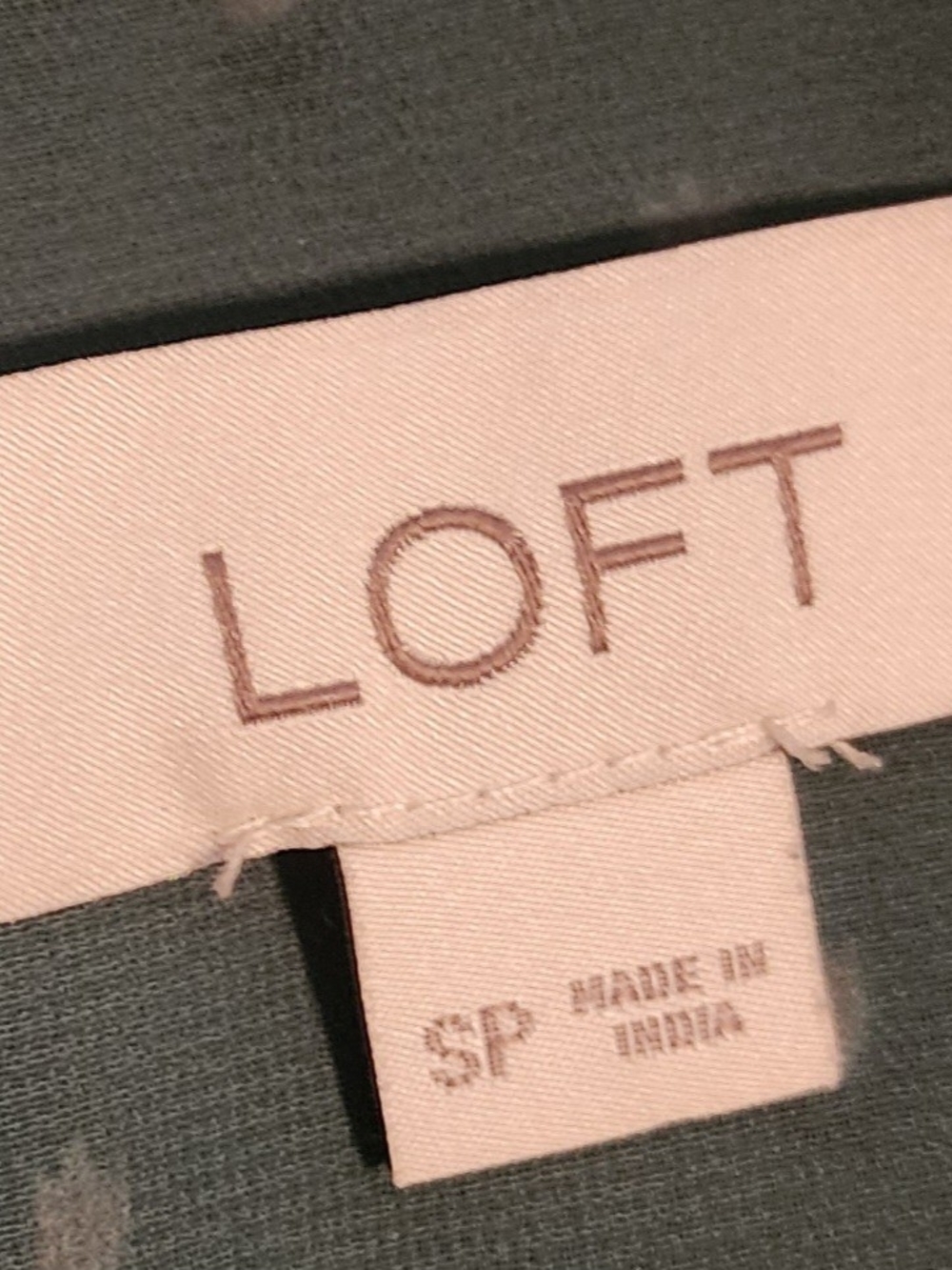 LOFT Pink Label on Teal Garment - Picture 2 of 5